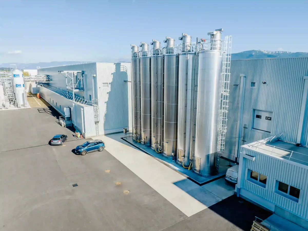 photo par drone de silo