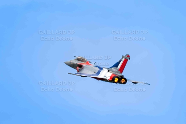 Rafale Solo Display en pleine poussée