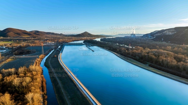 Le Rhône, le barrage de Rochemaure et la centrale de Cruas — Paysage, Drôme/Ardèche, Industrie, Vue aérienne, CNR; rhone